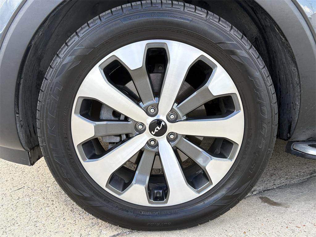 used 2022 Kia Telluride car, priced at $27,699