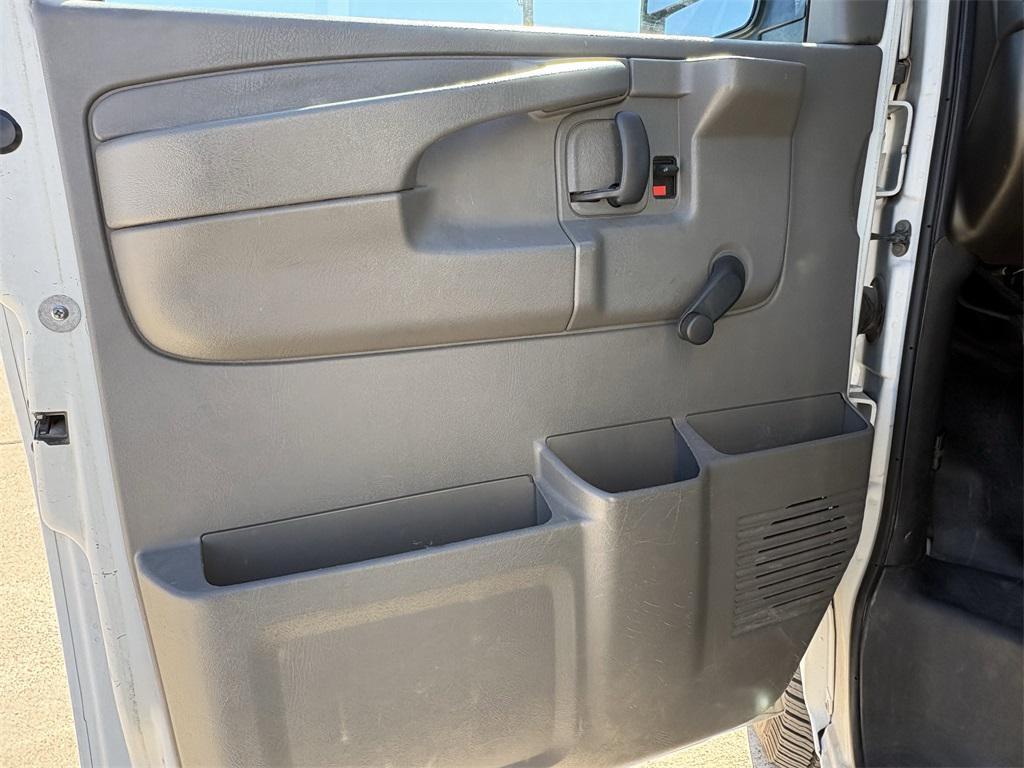 used 2009 Chevrolet Express 2500 car, priced at $9,997