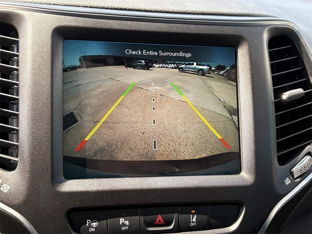 used 2019 Jeep Cherokee car, priced at $16,998