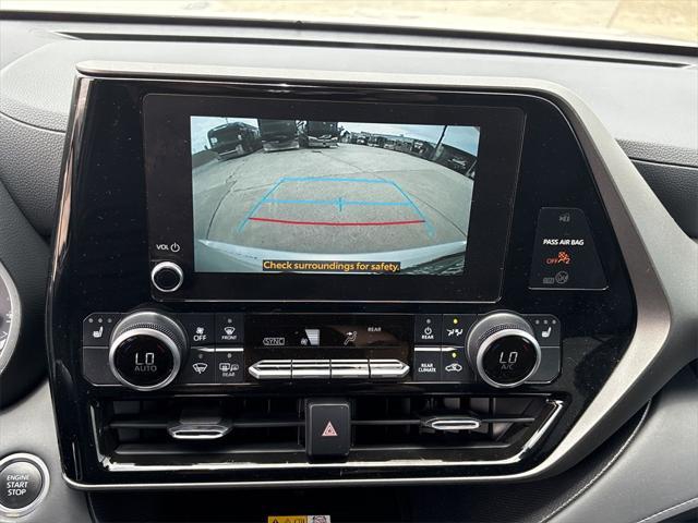 used 2024 Toyota Highlander car, priced at $37,998