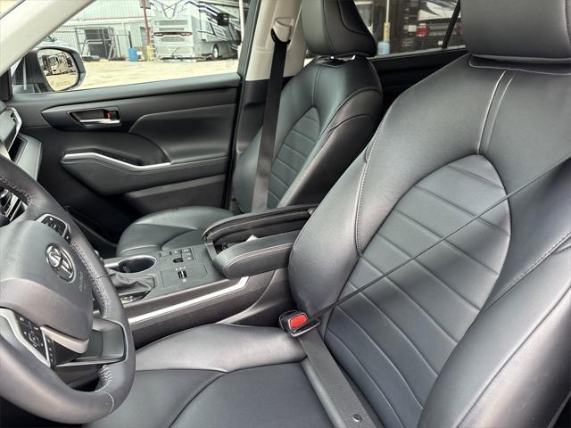 used 2024 Toyota Highlander car, priced at $37,998