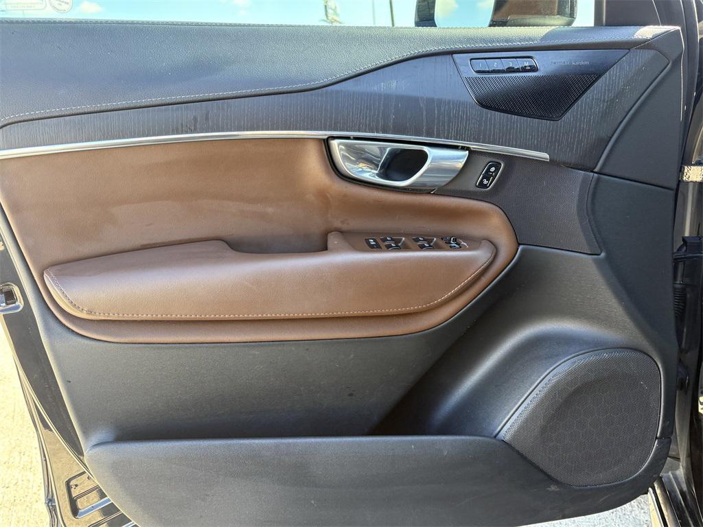 used 2021 Volvo XC90 car, priced at $29,998
