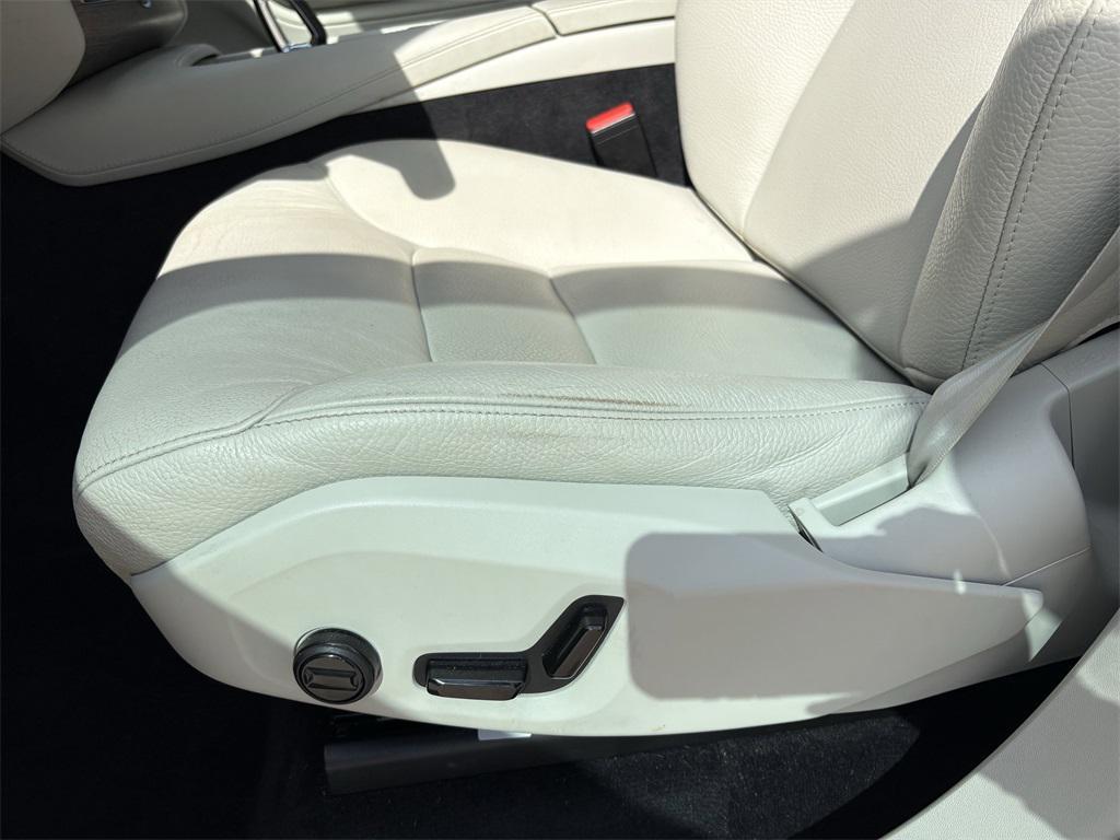 used 2023 Volvo XC90 car, priced at $42,998