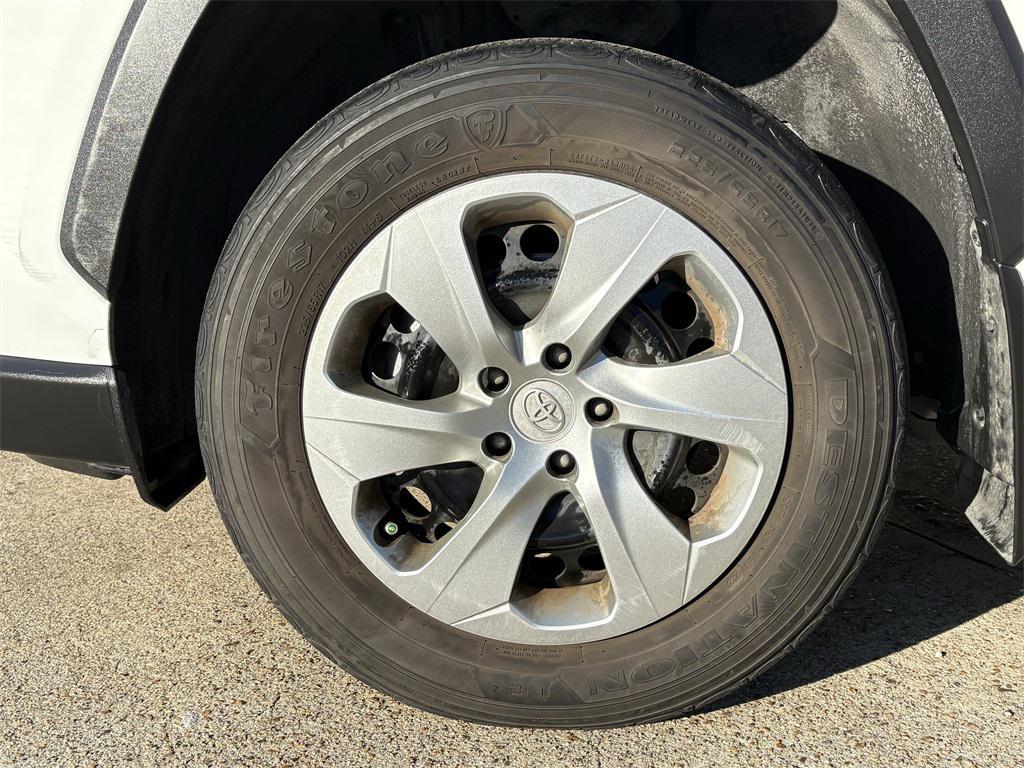 used 2022 Toyota RAV4 car, priced at $23,998