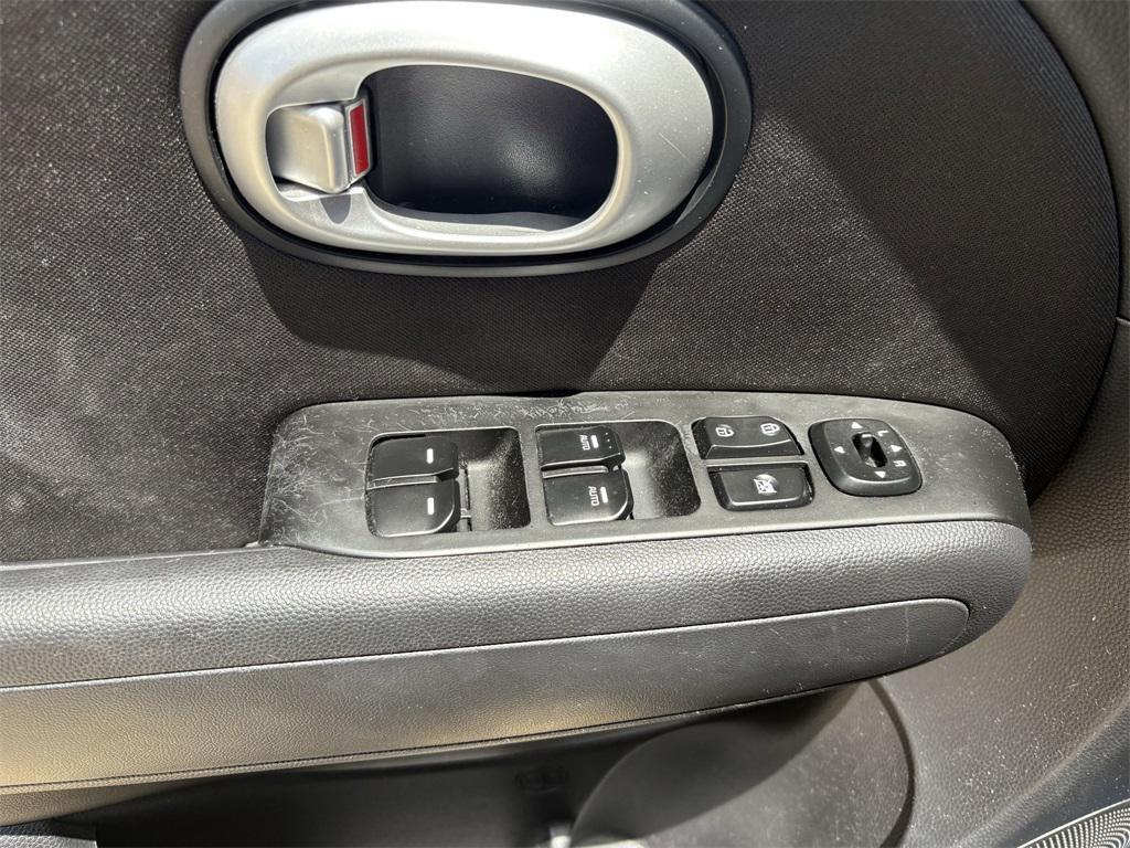 used 2016 Kia Soul car, priced at $8,777