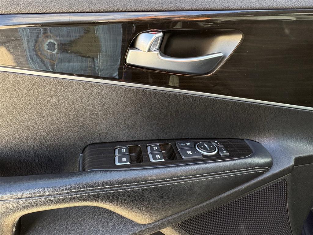 used 2020 Kia Sorento car, priced at $15,399