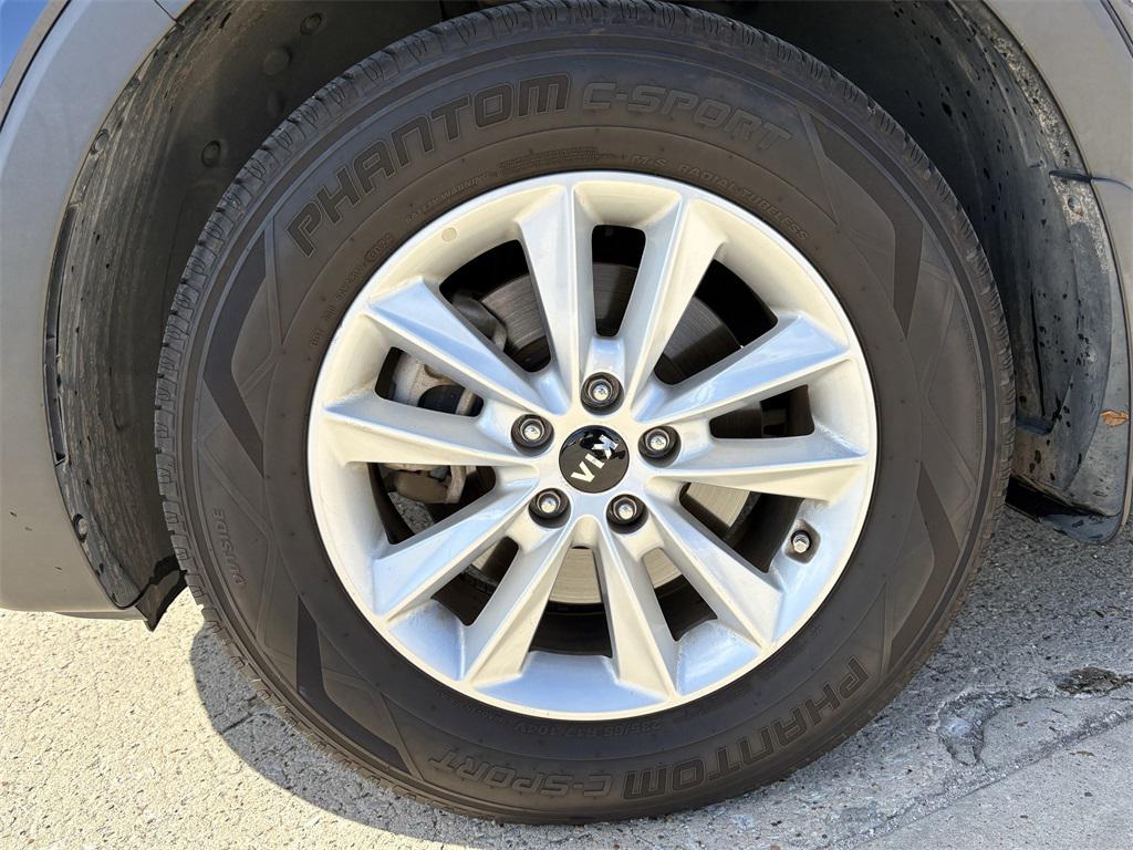 used 2020 Kia Sorento car, priced at $15,399