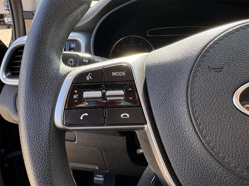 used 2020 Kia Sorento car, priced at $15,399
