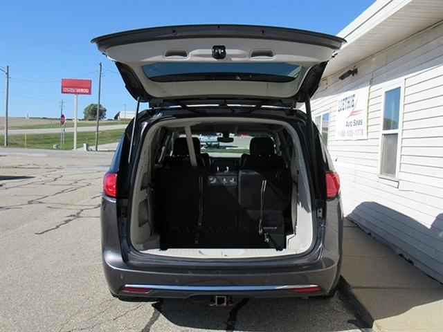 used 2018 Chrysler Pacifica car, priced at $15,900