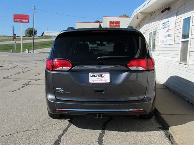 used 2018 Chrysler Pacifica car, priced at $15,900