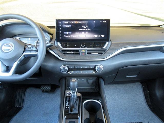 used 2023 Nissan Altima car, priced at $27,800