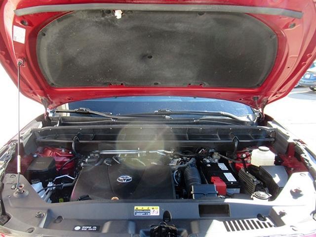 used 2020 Toyota Highlander car, priced at $27,900