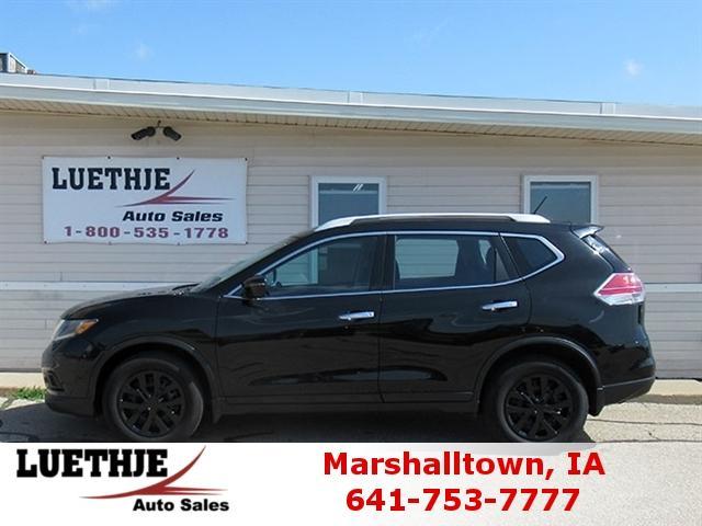 used 2016 Nissan Rogue car, priced at $12,900