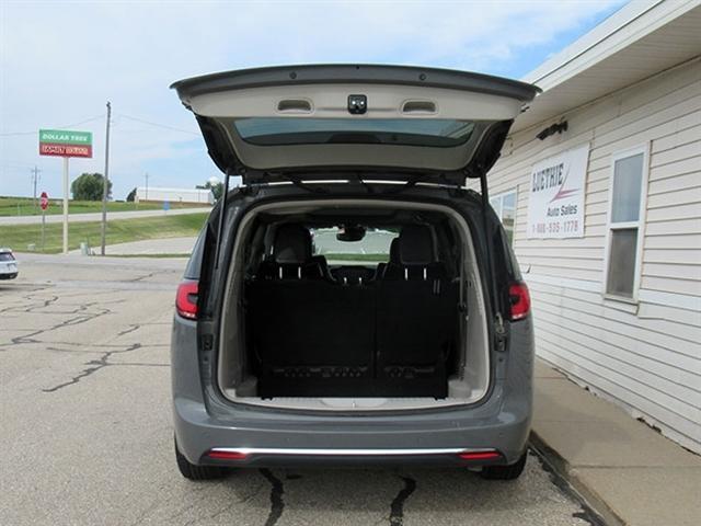 used 2022 Chrysler Pacifica car, priced at $22,900