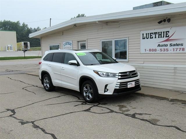 used 2019 Toyota Highlander car, priced at $30,900