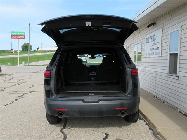 used 2022 Chevrolet Traverse car, priced at $20,900