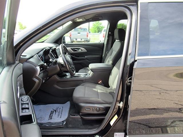 used 2022 Chevrolet Traverse car, priced at $20,900