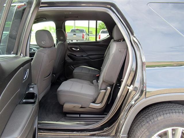 used 2022 Chevrolet Traverse car, priced at $20,900