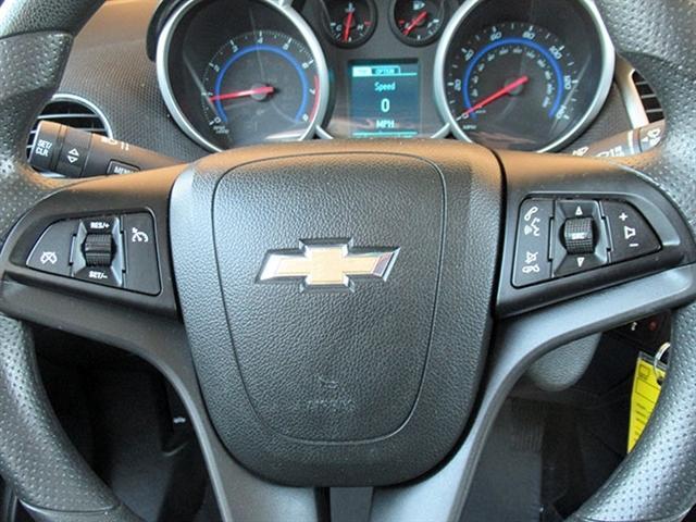 used 2015 Chevrolet Cruze car, priced at $10,500