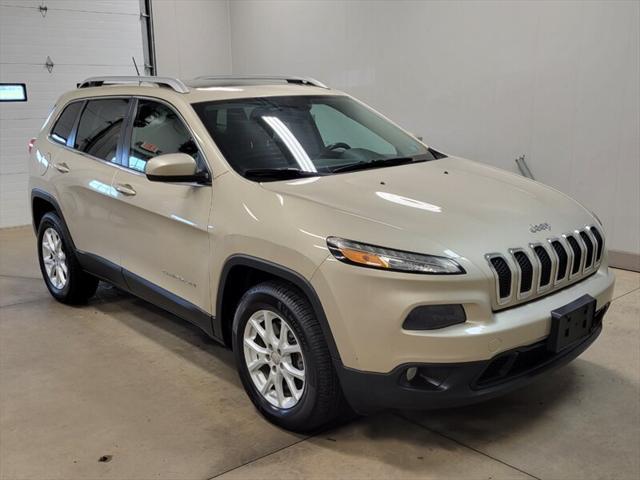 used 2014 Jeep Cherokee car, priced at $13,500