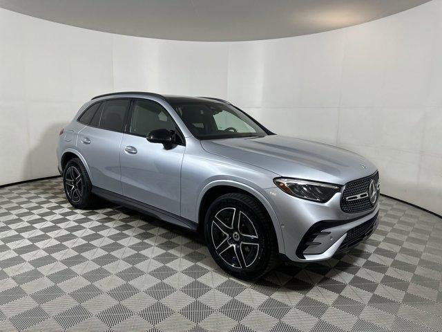 new 2025 Mercedes-Benz GLC 300 car, priced at $62,045