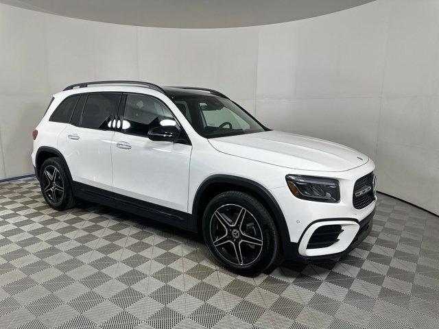 new 2024 Mercedes-Benz GLB 250 car, priced at $55,770