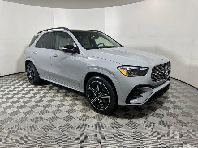 new 2025 Mercedes-Benz GLE 450 car, priced at $85,605