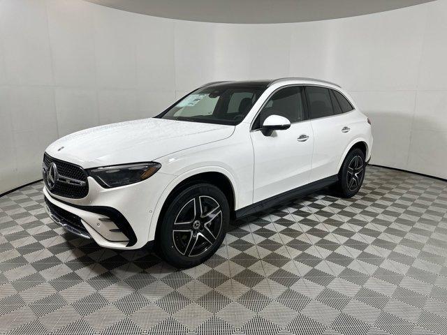 new 2025 Mercedes-Benz GLC 300 car, priced at $63,935