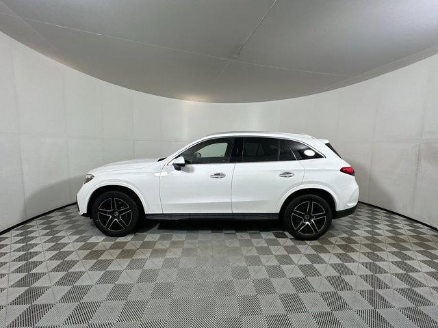 new 2025 Mercedes-Benz GLC 300 car, priced at $63,935