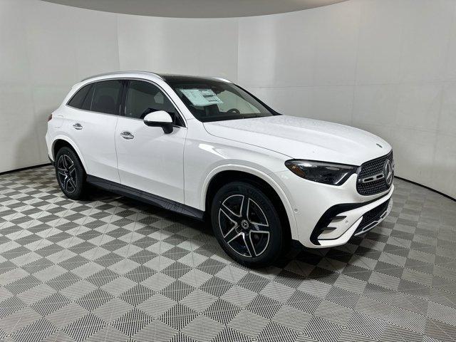 new 2025 Mercedes-Benz GLC 300 car, priced at $63,935