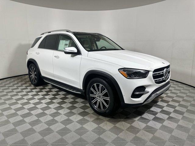 new 2025 Mercedes-Benz GLE 450 car, priced at $79,185