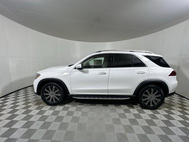 new 2025 Mercedes-Benz GLE 450 car, priced at $79,185