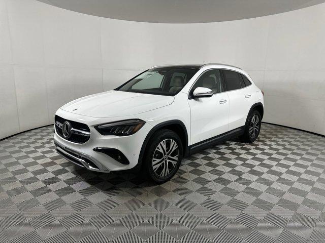 new 2025 Mercedes-Benz GLA 250 car, priced at $49,670