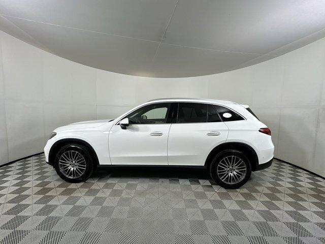 new 2025 Mercedes-Benz GLC 300 car, priced at $61,315