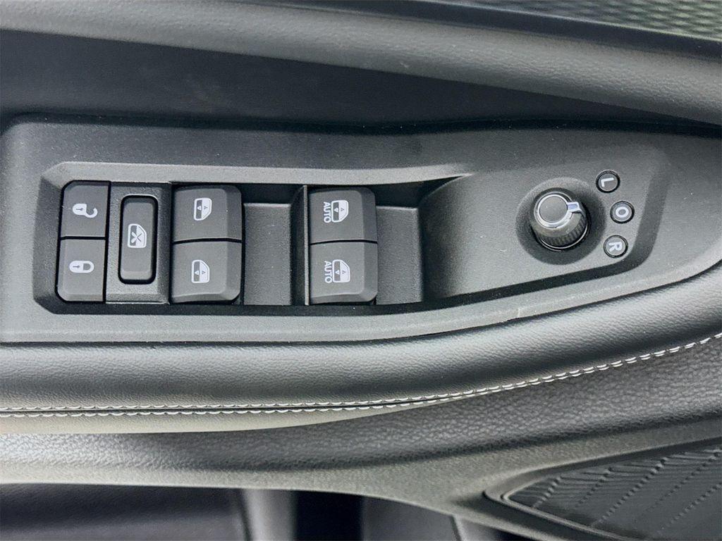 new 2025 Jeep Grand Cherokee L car, priced at $46,990