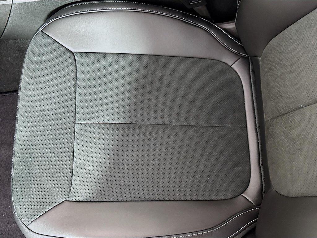 new 2025 Jeep Grand Cherokee L car, priced at $46,990