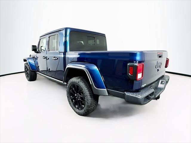 new 2025 Jeep Gladiator car, priced at $43,257