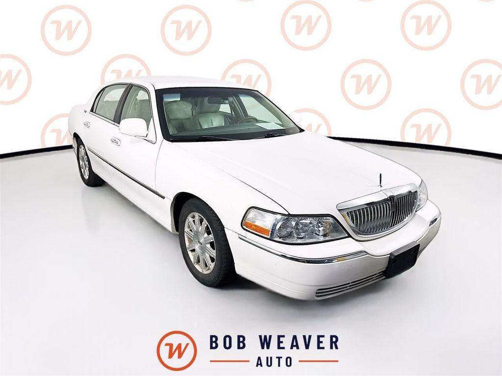 used 2011 Lincoln Town Car car, priced at $12,888