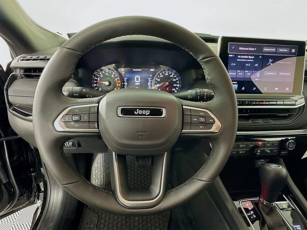 new 2025 Jeep Compass car, priced at $33,626