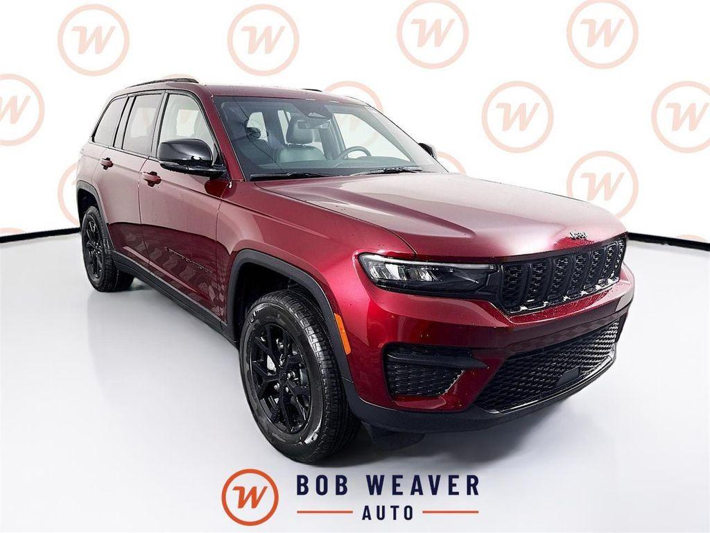 new 2025 Jeep Grand Cherokee car, priced at $45,658
