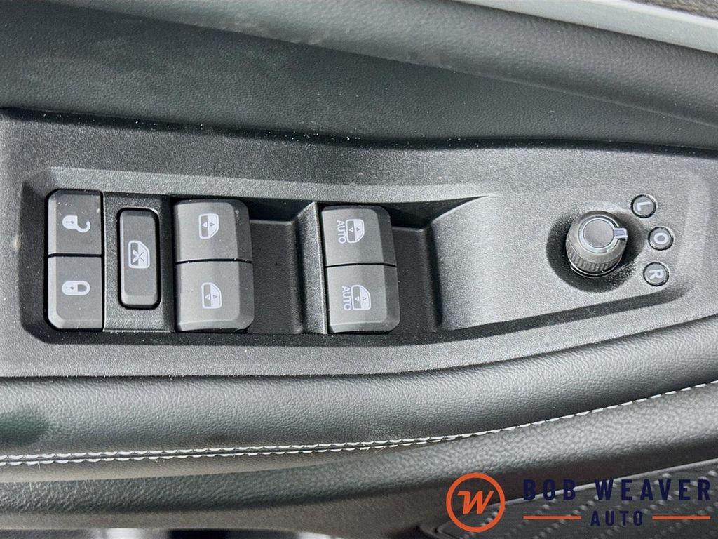 new 2025 Jeep Grand Cherokee car, priced at $46,551