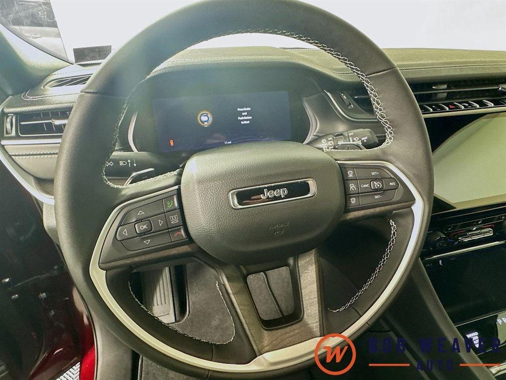 new 2025 Jeep Grand Cherokee car, priced at $46,551