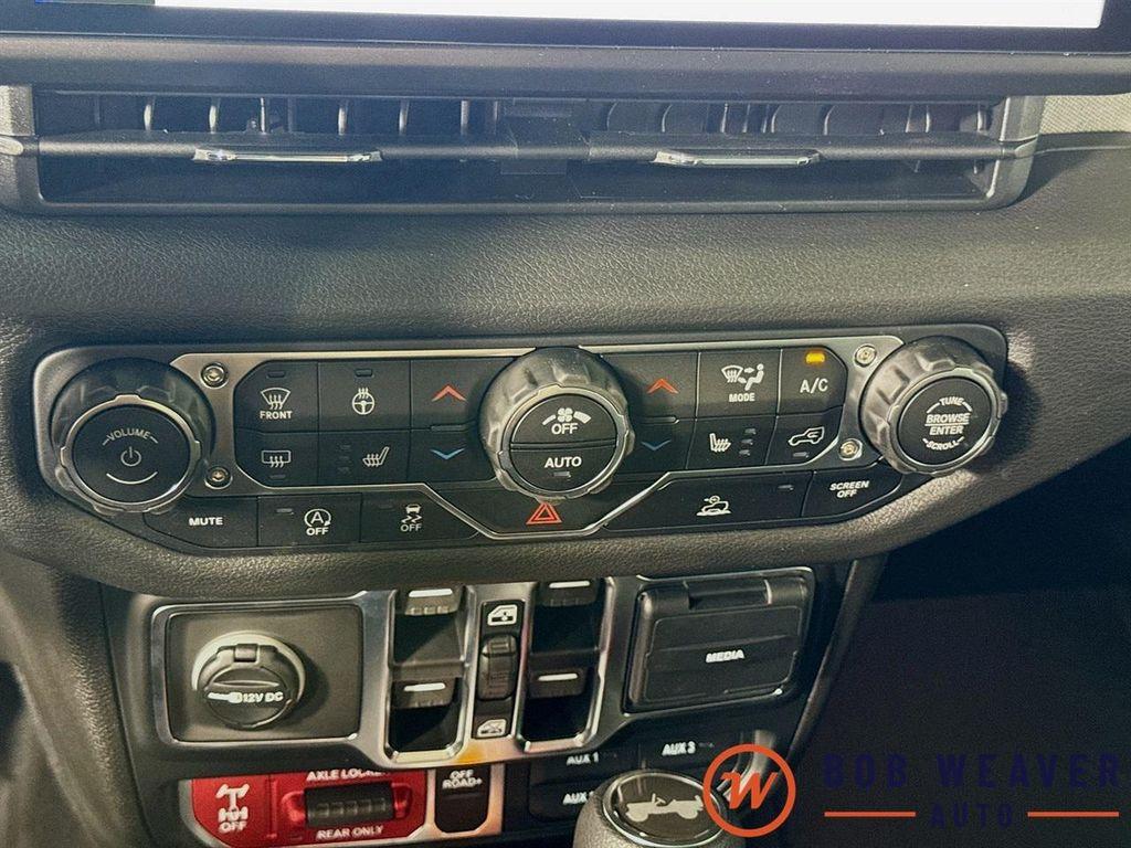 new 2025 Jeep Wrangler car, priced at $49,579