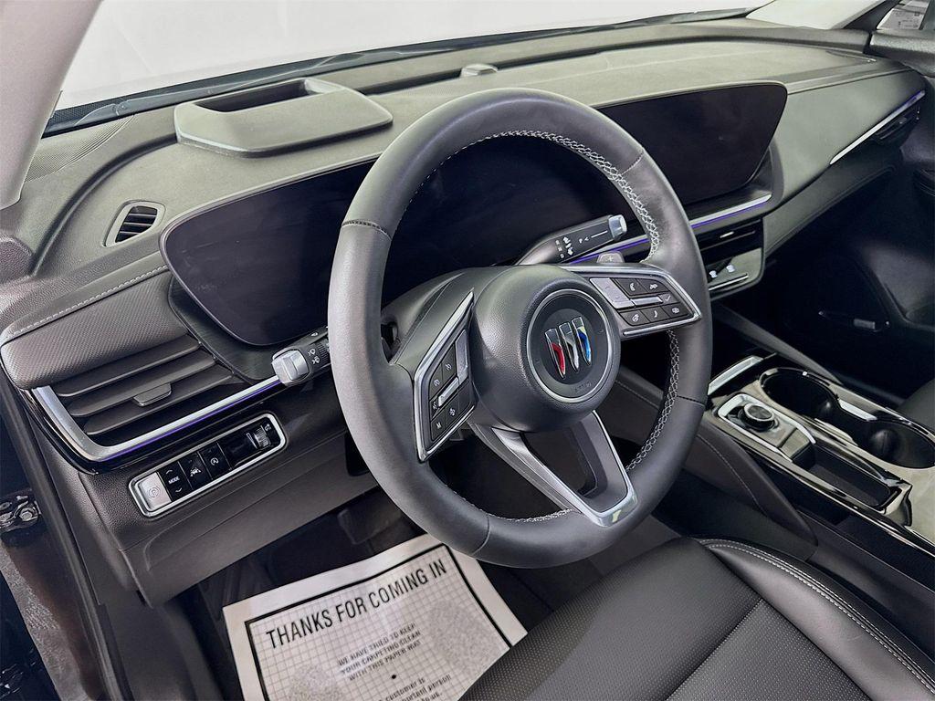 used 2025 Buick Envision car, priced at $35,582