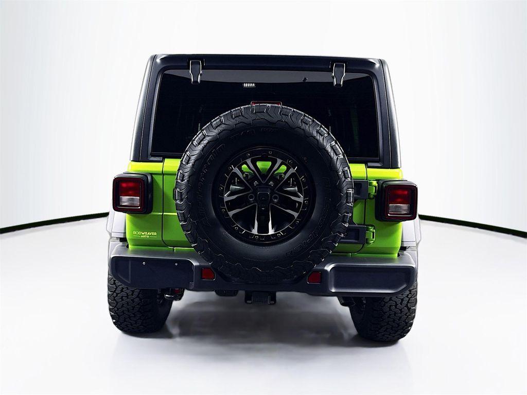 new 2025 Jeep Wrangler car