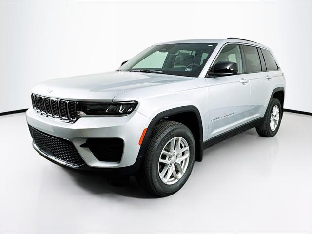 new 2025 Jeep Grand Cherokee car, priced at $45,390