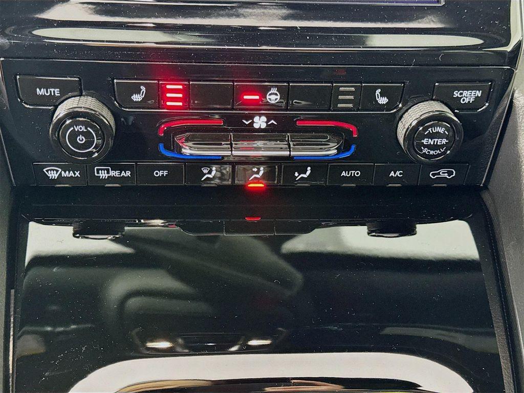 new 2025 Jeep Grand Cherokee car, priced at $43,235