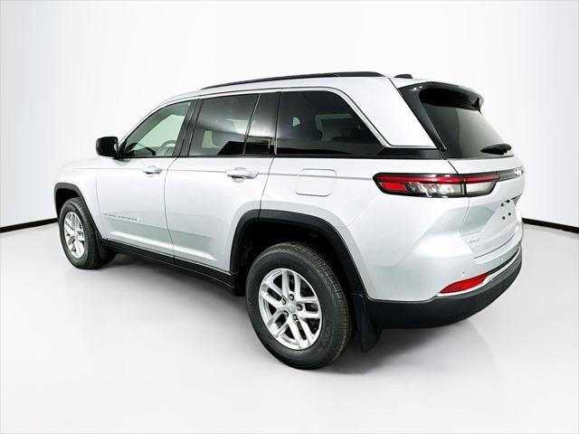 new 2025 Jeep Grand Cherokee car, priced at $45,390