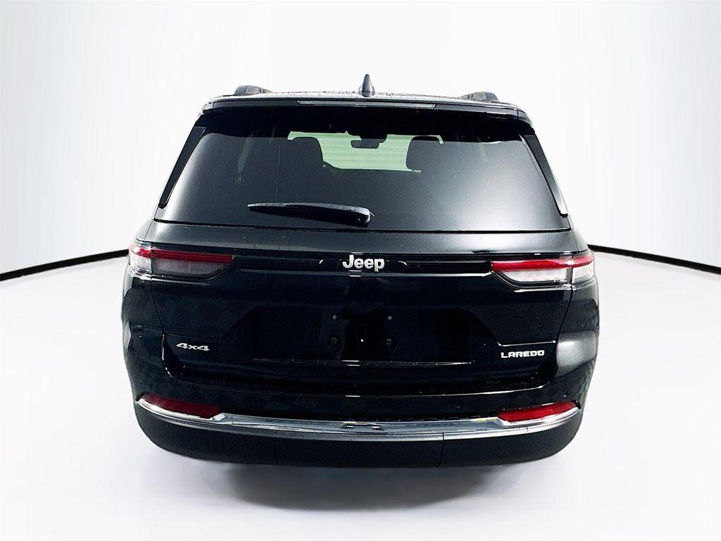new 2025 Jeep Grand Cherokee car, priced at $43,189