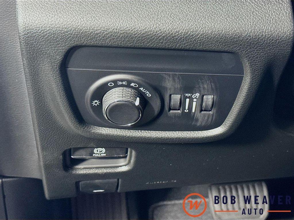 new 2025 Jeep Grand Cherokee car, priced at $43,432